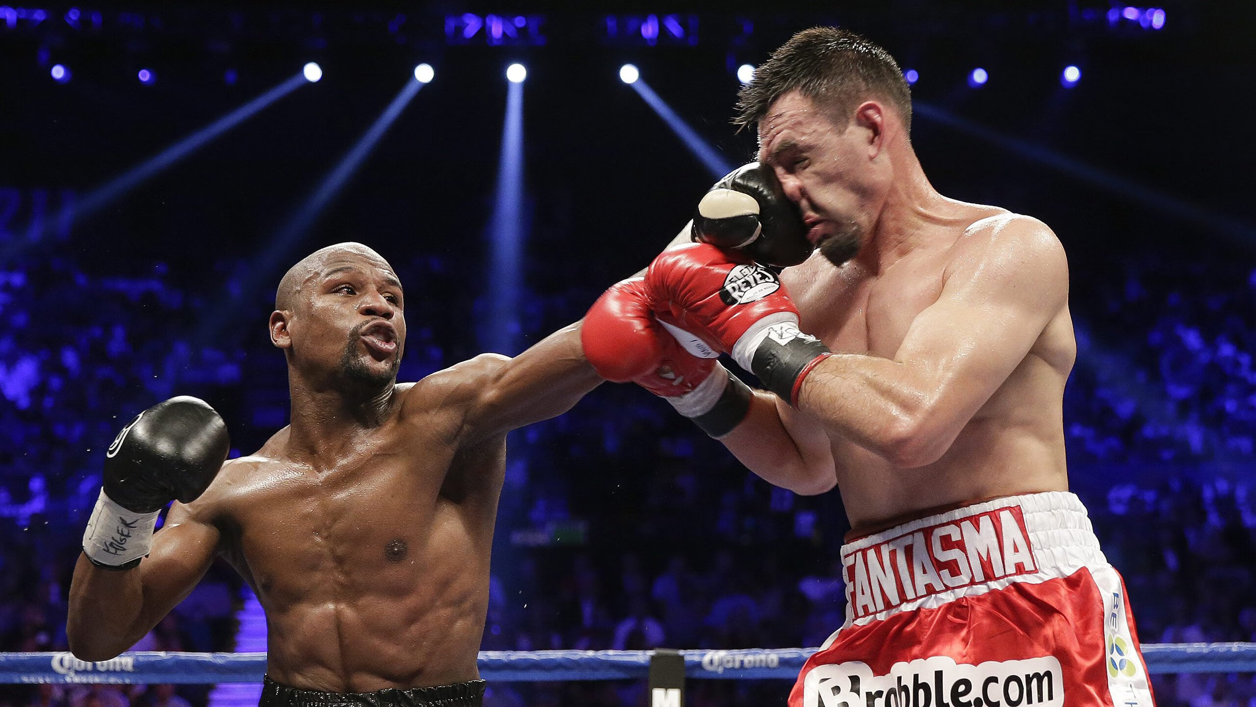 开云体育中国-F1年度争冠之夜,法比尼奥主宰比赛走向