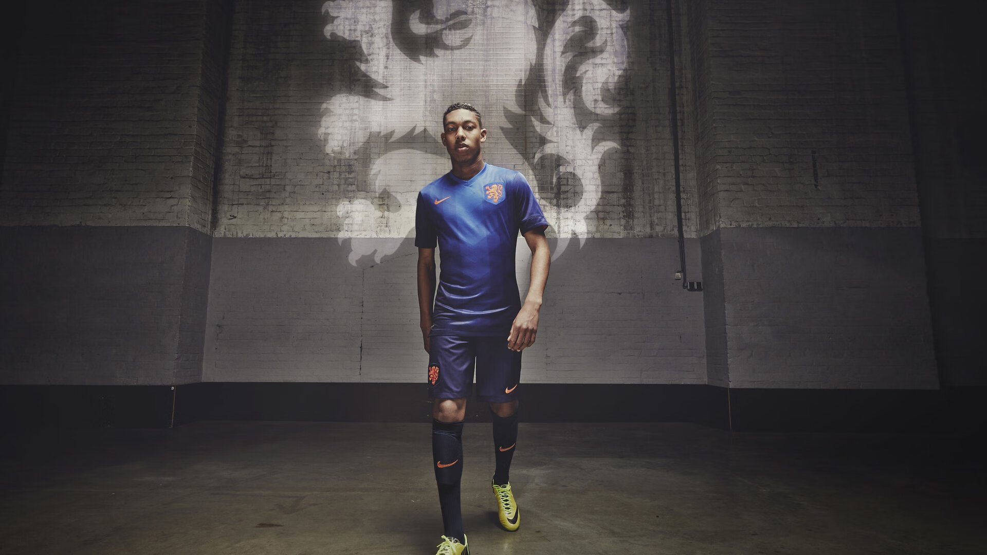 开云APP-阿拉巴统治全场，伊拉克用时间沙漏窒息巴西，足球秩序正在被重写